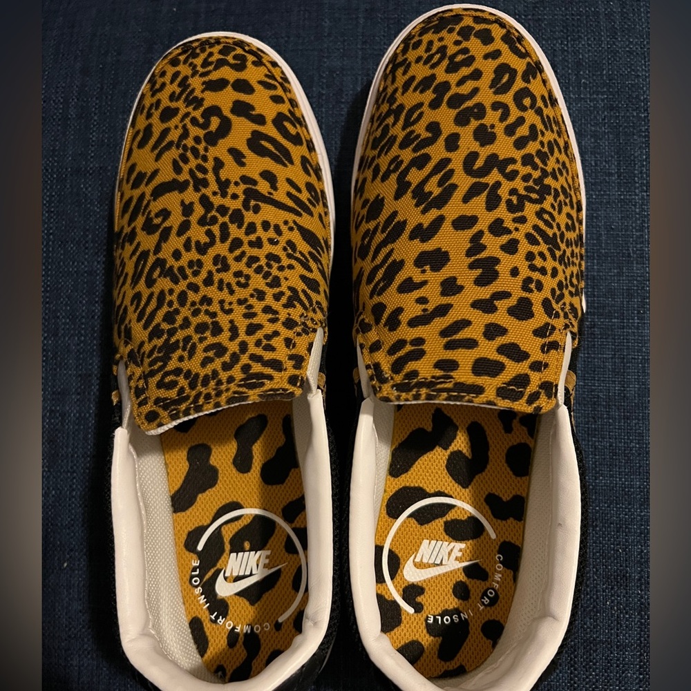 Nike court legacy slip on shoe. Size 9. Leopard print.